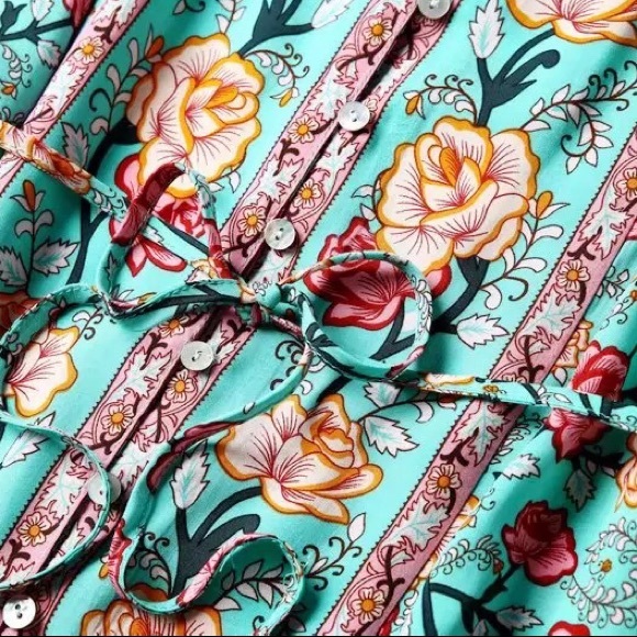 Boho Gypsy Rose Floral Mini Dress - Picture 9 of 11